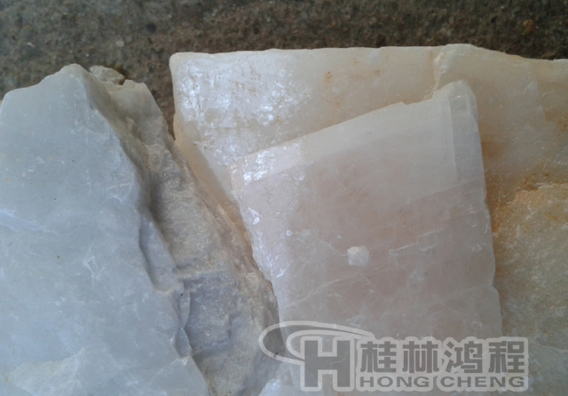 長石，長石粉，長石的用途